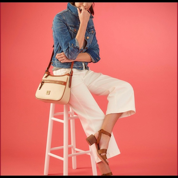 DOONEY AND BOURKE CROSSBODY NWT - Picture 3 of 7